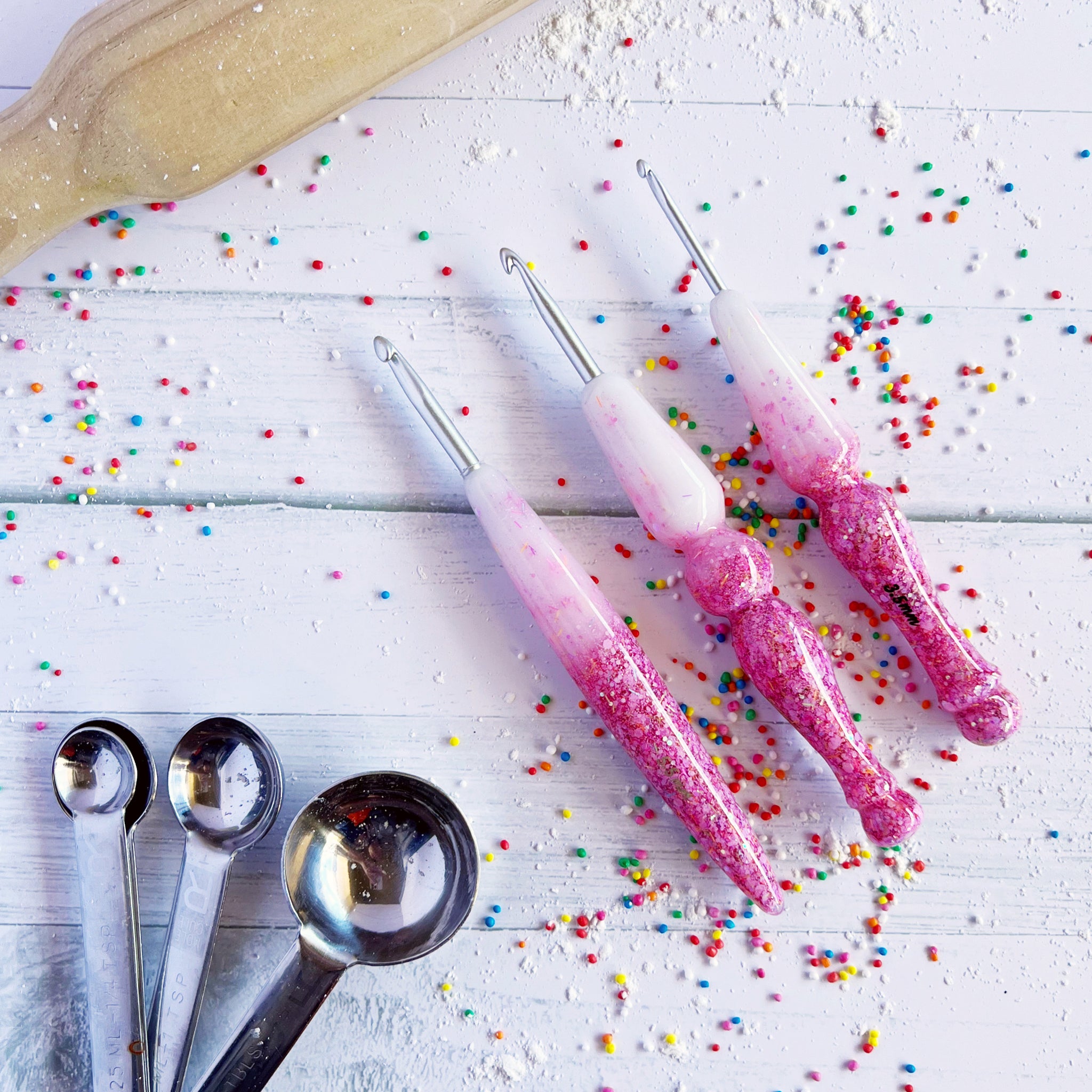 Tropic Like It's Hot' - Ergonomic Crochet Hook – Peach&Paige